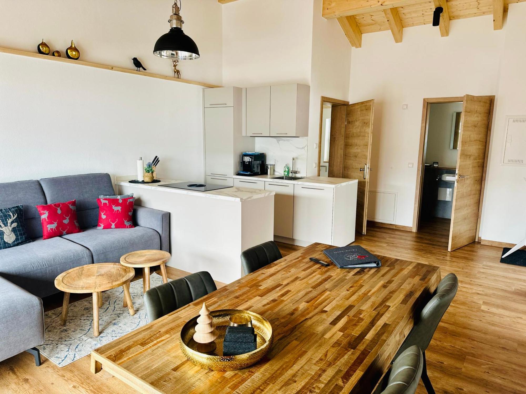 Berg Fux - Ferienwohnung Alfred Der Bueffel ซอนโทเฟิน ภายนอก รูปภาพ